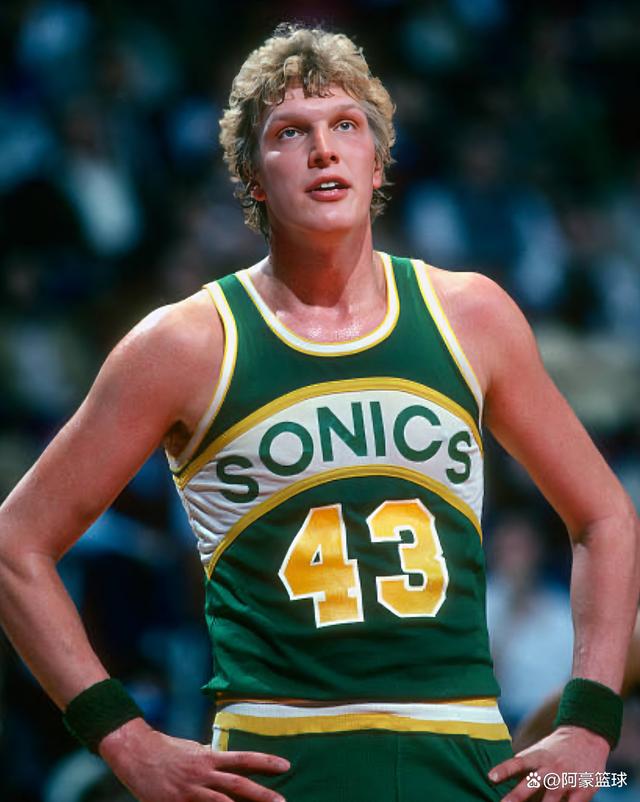 u8平台官方入口关于俄克拉荷马雷霆今晨绝杀压哨，志在全明星赛名次提升，态度坚定，球探报告显示潜力的信息