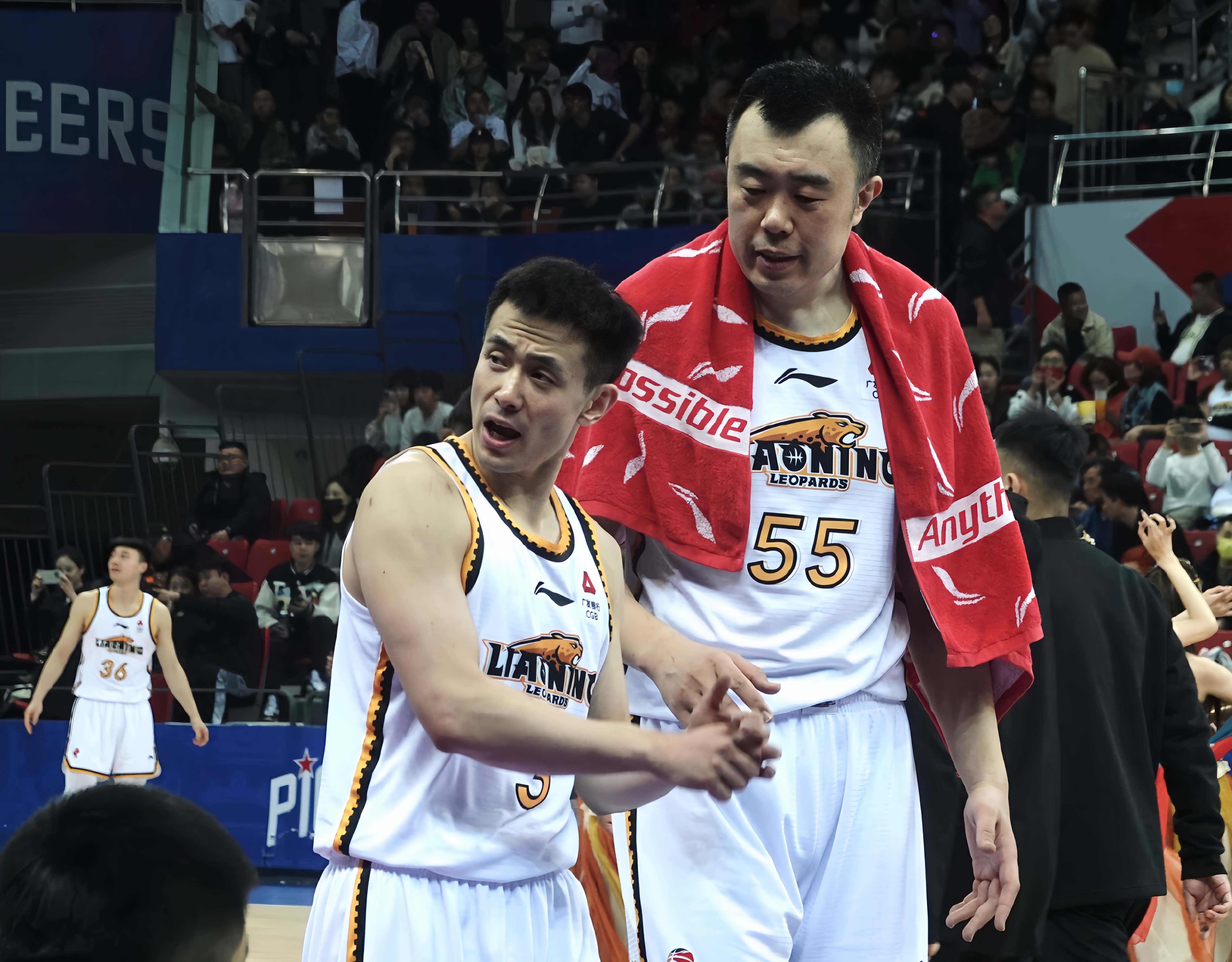 u8首页关于浙江队发布备战花絮，赛后手感冰凉，CBA常规赛任务艰巨，临场指挥获称赞的信息